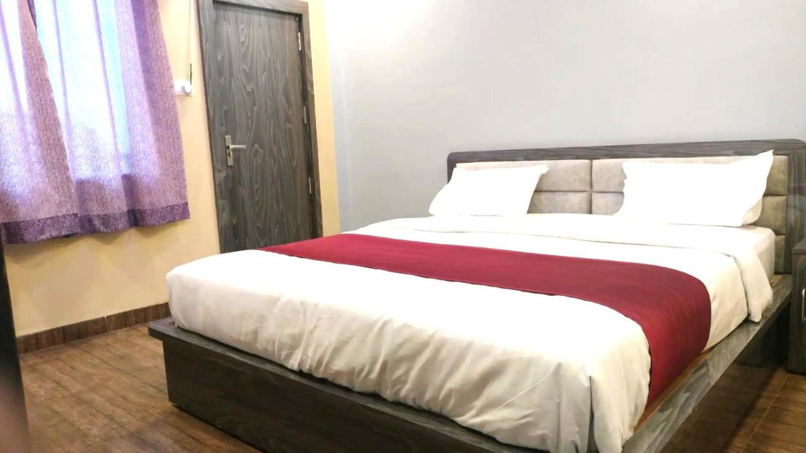 Baba Hotel Shāmpur Exterior foto